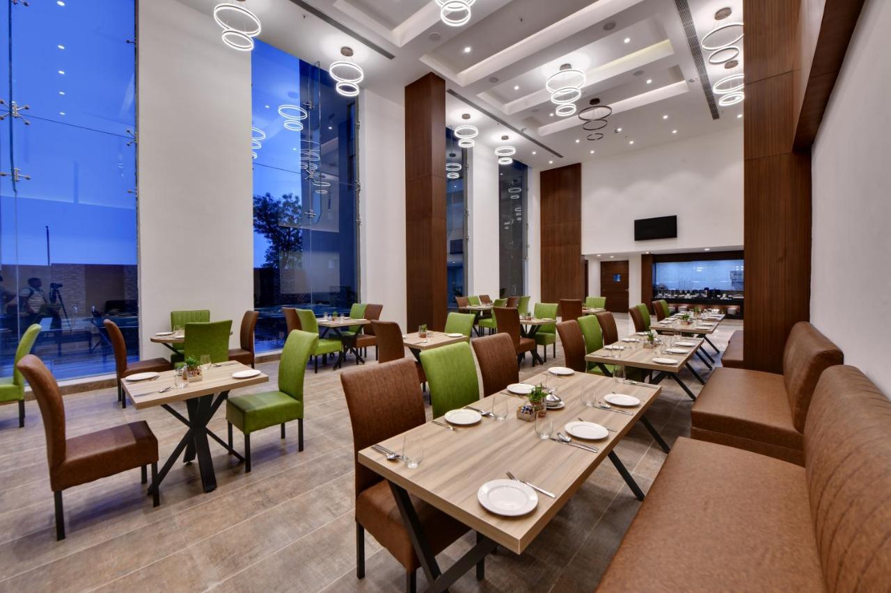 The Fern An Ecotel Hotel, Alwar Sariska Екстериор снимка